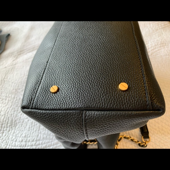 TORY BURCH Britten Pebbled Leather Slouchy Tote Handbag. Black - Picture 11 of 14